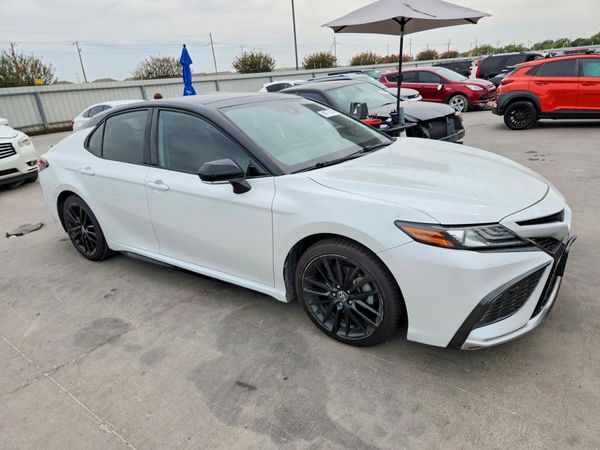 2021 TOYOTA CAMRY