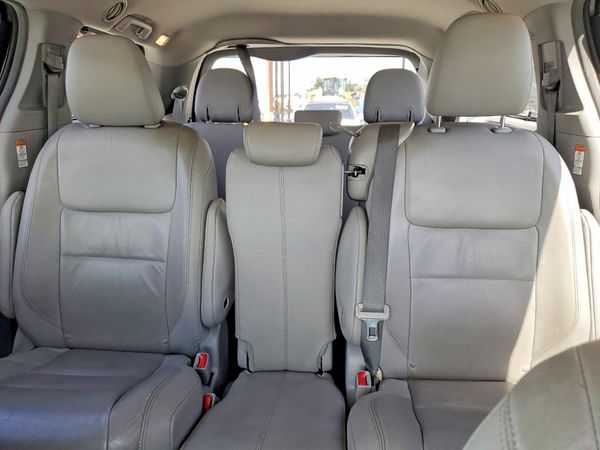 2015 TOYOTA SIENNA