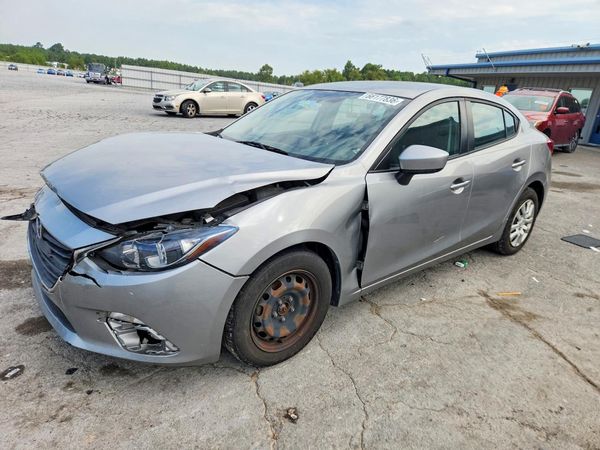 2015 MAZDA 3