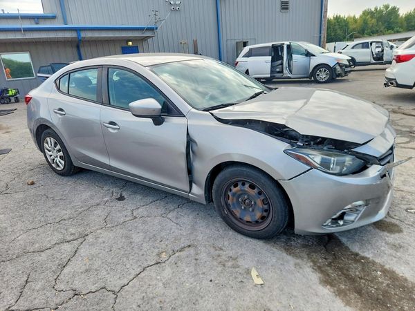 2015 MAZDA 3