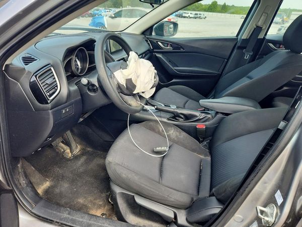 2015 MAZDA 3