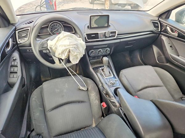2015 MAZDA 3