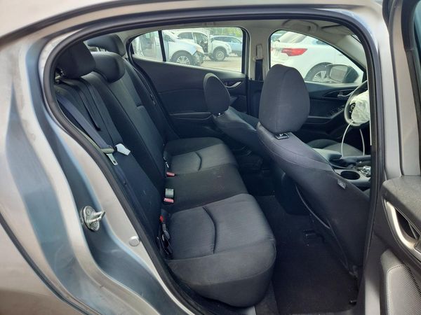 2015 MAZDA 3