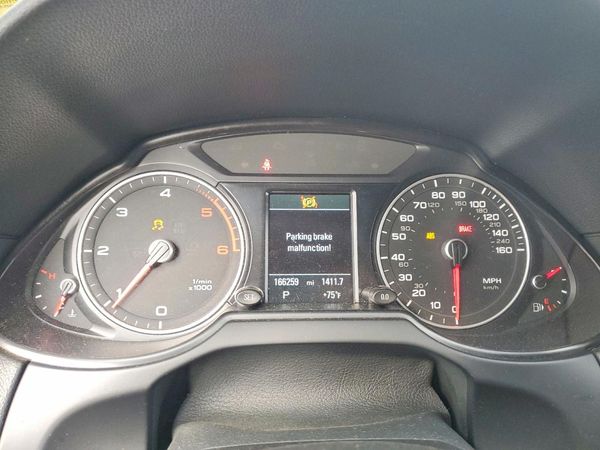 2015 AUDI Q5