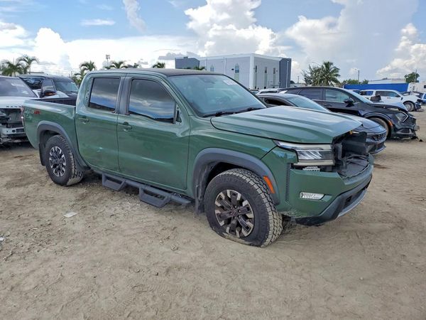 2022 NISSAN FRONTIER Crew Cab