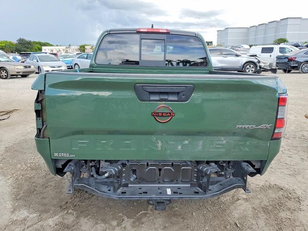 2022 NISSAN FRONTIER Crew Cab