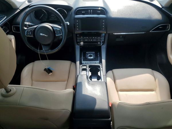 2018 JAGUAR F-PACE Premium