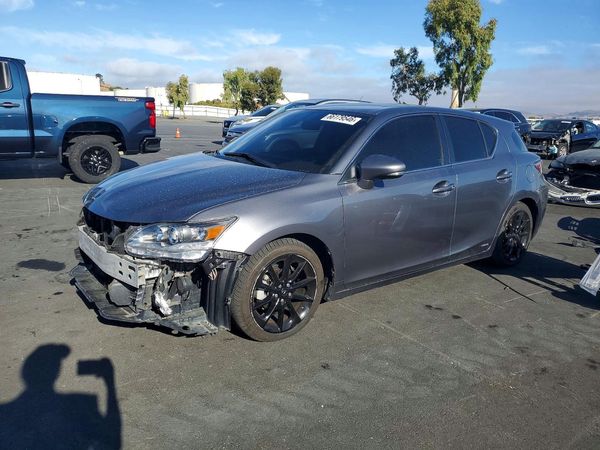 2013 LEXUS CT 200