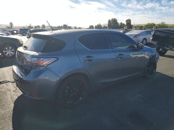 2013 LEXUS CT 200 200h
