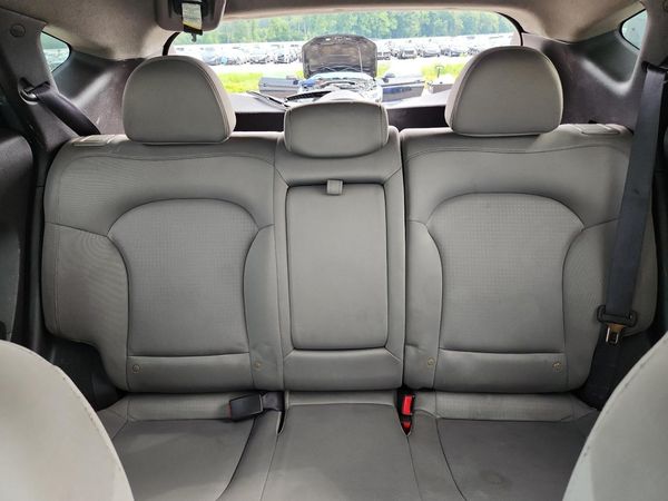 2015 HYUNDAI TUCSON GL (Middle-Low)