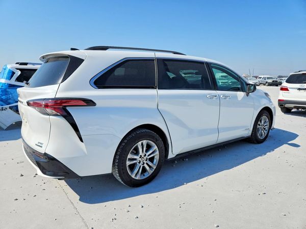 2021 TOYOTA SIENNA