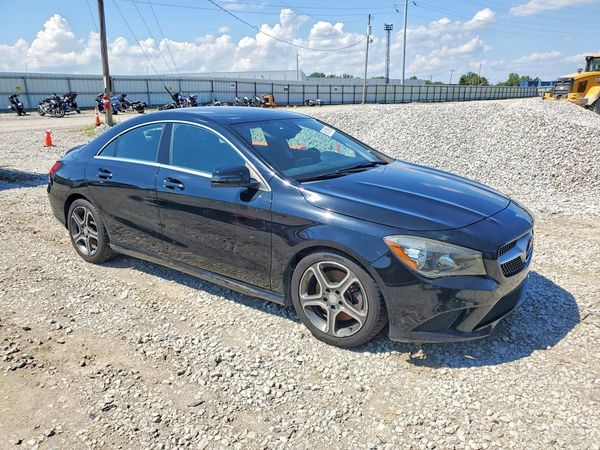 2014 MERCEDES-BENZ CLA CLA250 4MATIC — Passenger 3/4