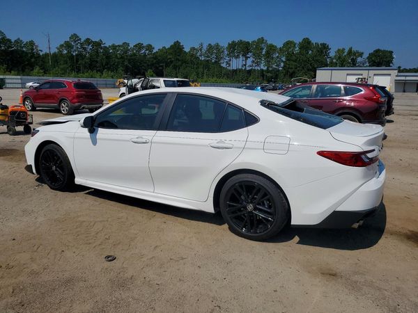 2026 TOYOTA CAMRY