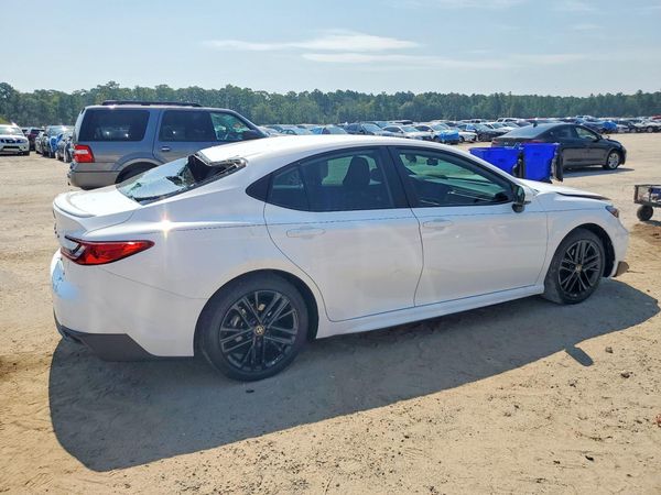 2026 TOYOTA CAMRY