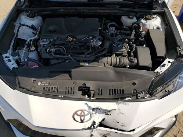 2026 TOYOTA CAMRY