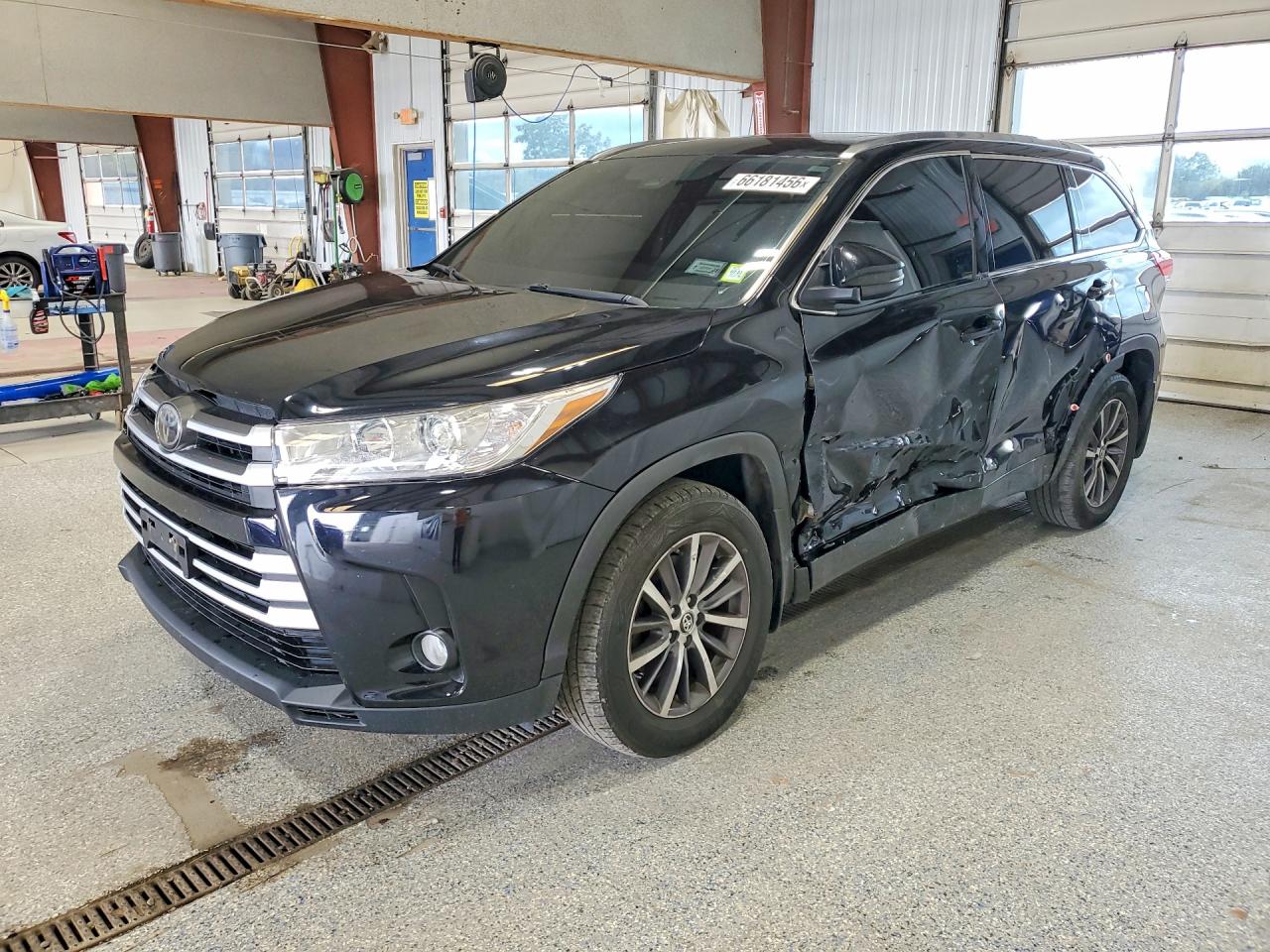 2017 TOYOTA HIGHLANDER
