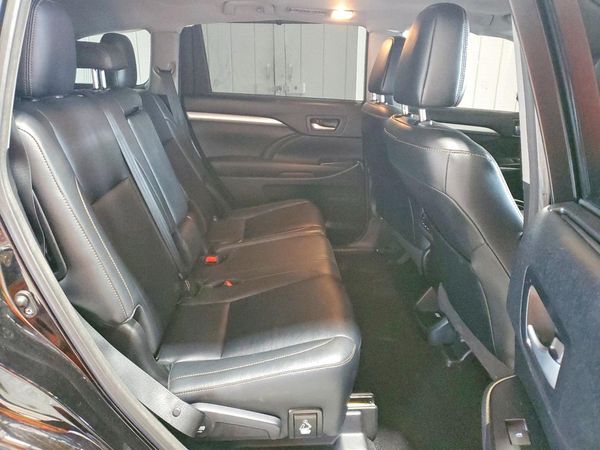 2017 TOYOTA HIGHLANDER