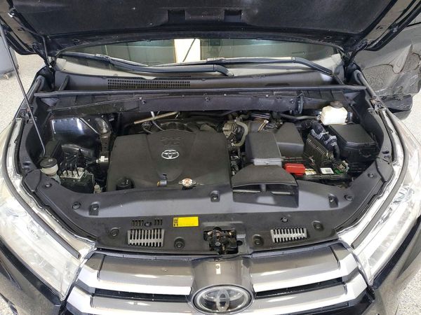 2017 TOYOTA HIGHLANDER