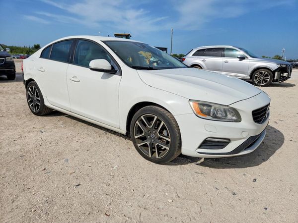 2017 VOLVO S60