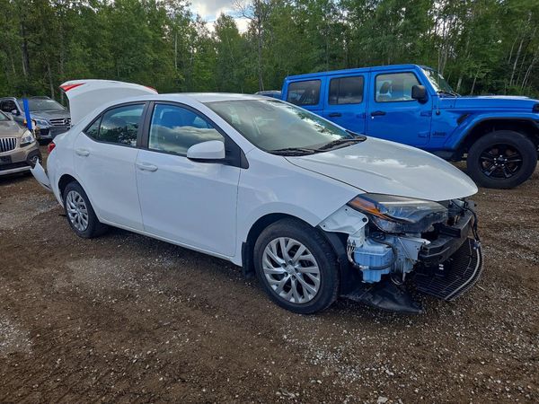2018 TOYOTA COROLLA L/LE/SE/XLE/XSE — Passenger 3/4