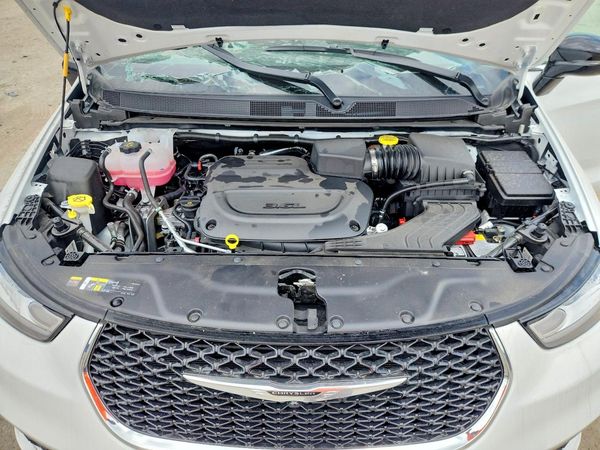 2026 CHRYSLER PACIFICA Select — Engine bay