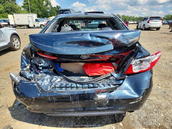 2016 TOYOTA CAMRY