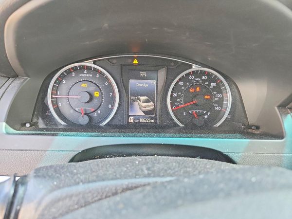 2016 TOYOTA CAMRY