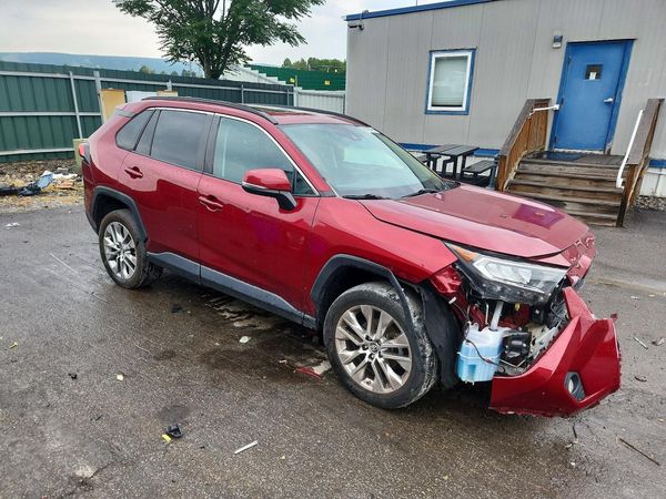 2019 TOYOTA RAV4 XLE Premium
