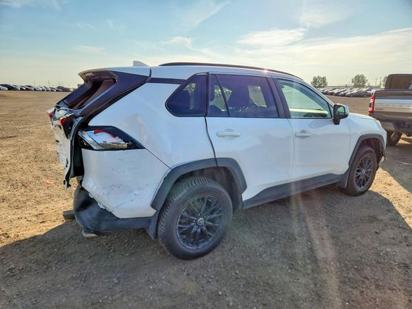 2021 TOYOTA RAV4 XLE HV