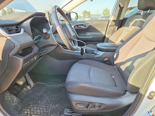 2021 TOYOTA RAV4 XLE HV