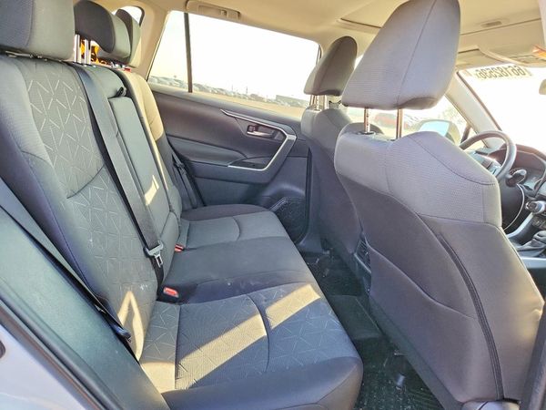 2021 TOYOTA RAV4 XLE HV