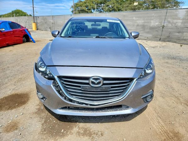 2015 MAZDA 3