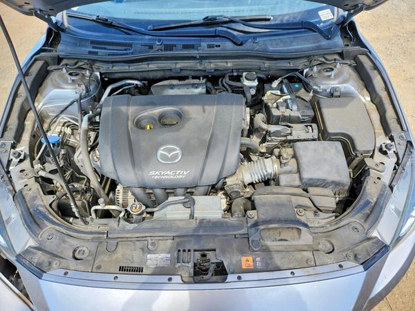 2015 MAZDA 3