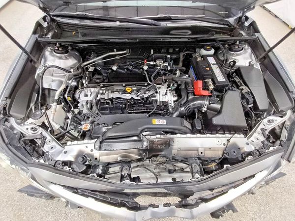 2018 TOYOTA CAMRY LE/SE/XLE/XSE — Engine bay