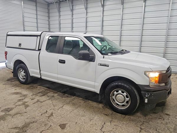 2018 FORD F150 — Passenger 3/4