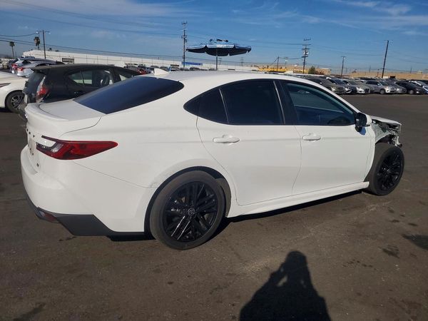 2025 TOYOTA CAMRY