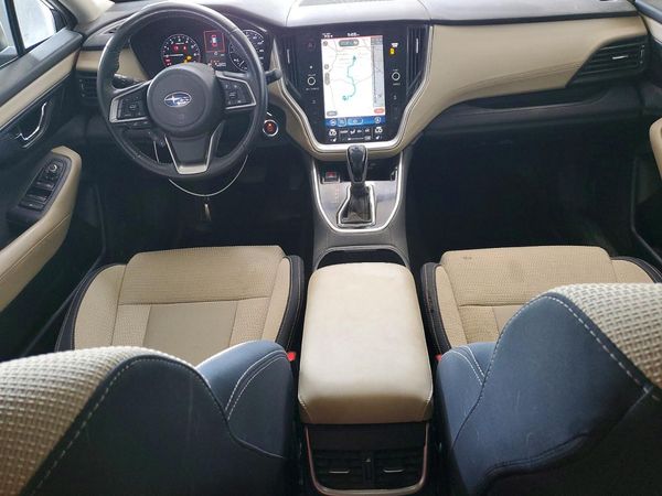 2022 SUBARU OUTBACK Premium