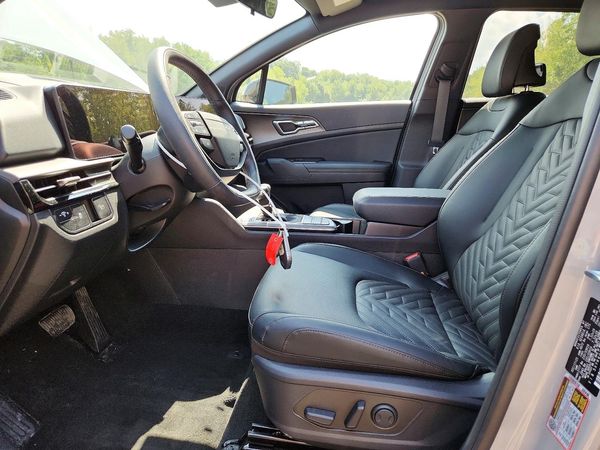 2026 KIA SPORTAGE X-LINE