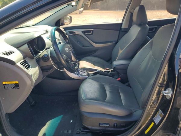 2013 HYUNDAI ELANTRA — DENT
