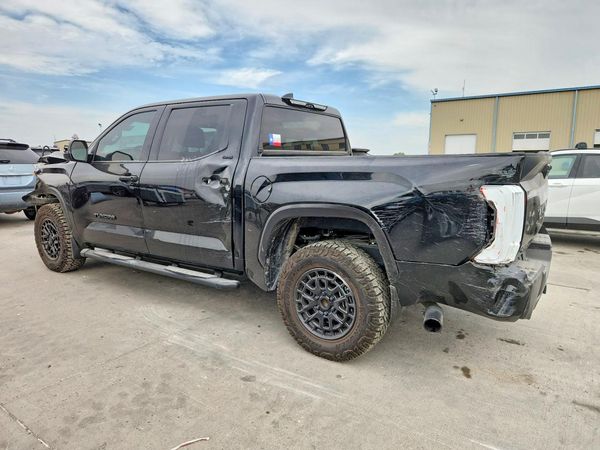 2026 TOYOTA TUNDRA