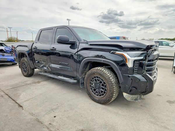 2026 TOYOTA TUNDRA