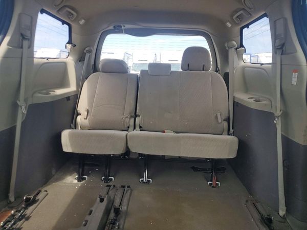2020 TOYOTA SIENNA E grade — SUVN