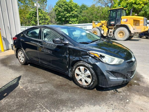2016 HYUNDAI ELANTRA