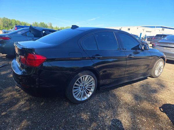 2015 BMW 320