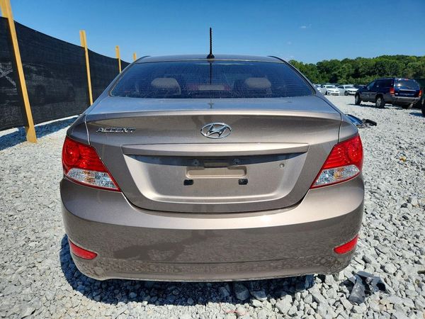 2013 HYUNDAI ACCENT GLS, GS