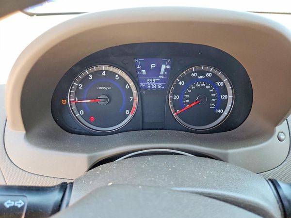 2013 HYUNDAI ACCENT GLS, GS