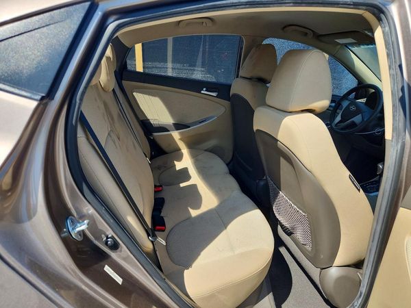 2013 HYUNDAI ACCENT GLS, GS