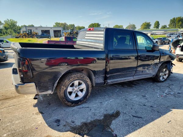 2018 RAM 1500 ST