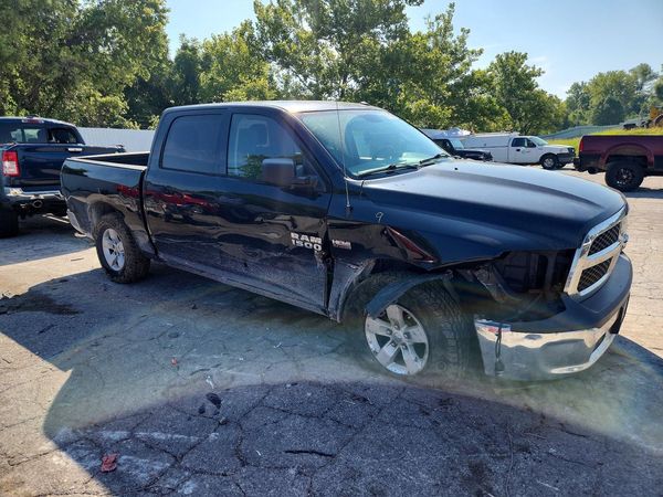 2018 RAM 1500 ST