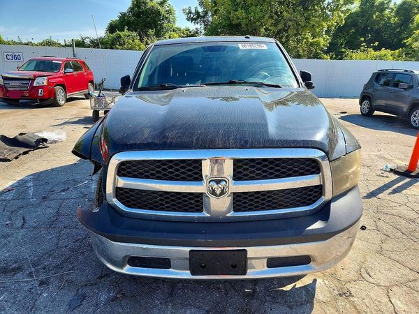 2018 RAM 1500 ST